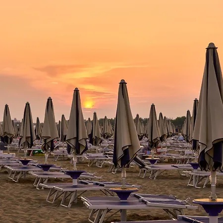 Enchanting With Panoramic Terrace Apartman