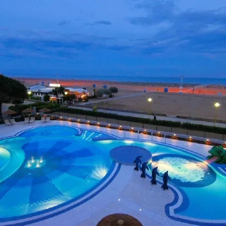 Enchanting With Panoramic Terrace Apartman
