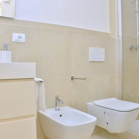 Enchanting With Panoramic Terrace Apartman