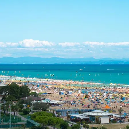 Beautiful Lighted By The Sun - Beahost * Bibione